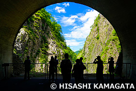 清津峡　渓谷トンネル　日本三大峡谷　上信越高原国立公園　新潟県　8月