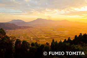 阿蘇の夕景　熊本県　11月