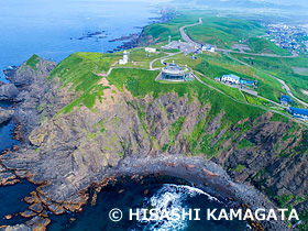 襟裳岬　襟裳岬灯台　海岸線　ドローン撮影　北海道　7月