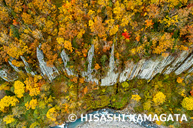 天人峡 忠別川 紅葉 七福岩 あまつ岩 大雪山国立公園 ドローン撮影 北海道 10月