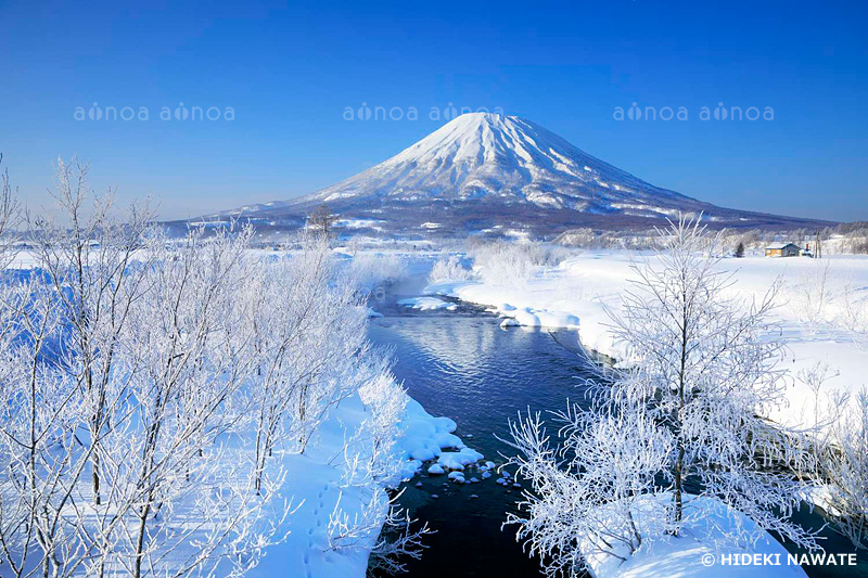 羊蹄山とペーペナイ川　北海道