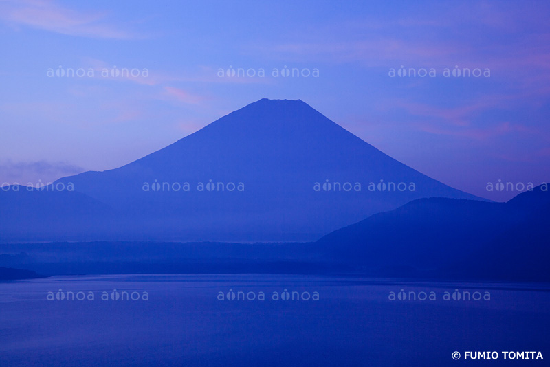 本栖湖　山梨県